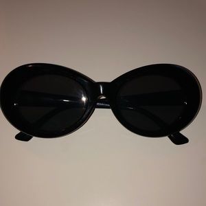 Black sunglasses